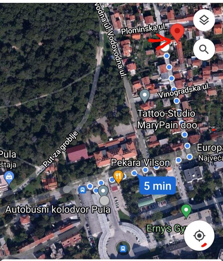 Studio Apartment City With Free Parking Pula Exterior photo