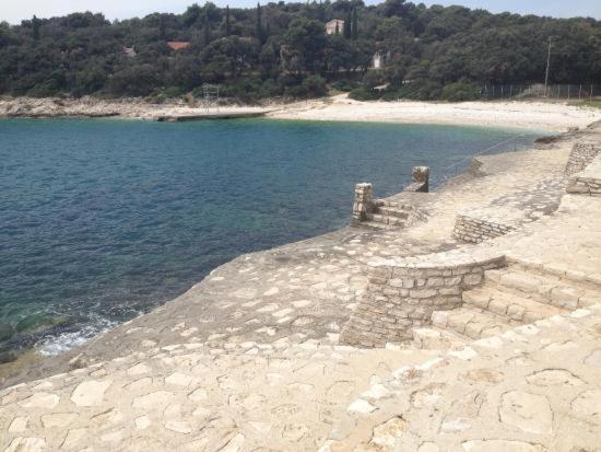Studio Apartment City With Free Parking Pula Exterior photo